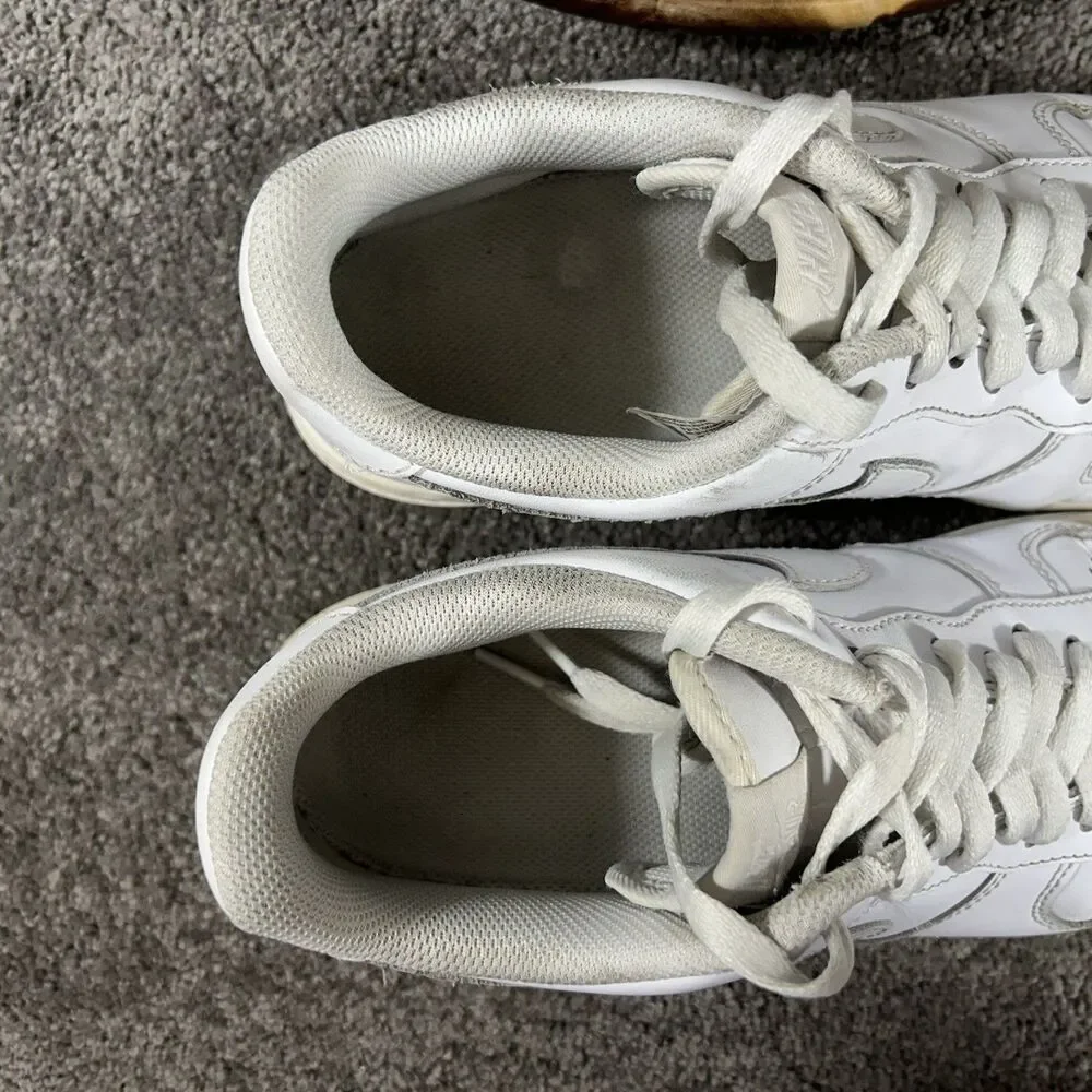 Nike Air Force 1 '07 Low DD8959-100 Women’s Size 10 White Leather Athletic Shoes